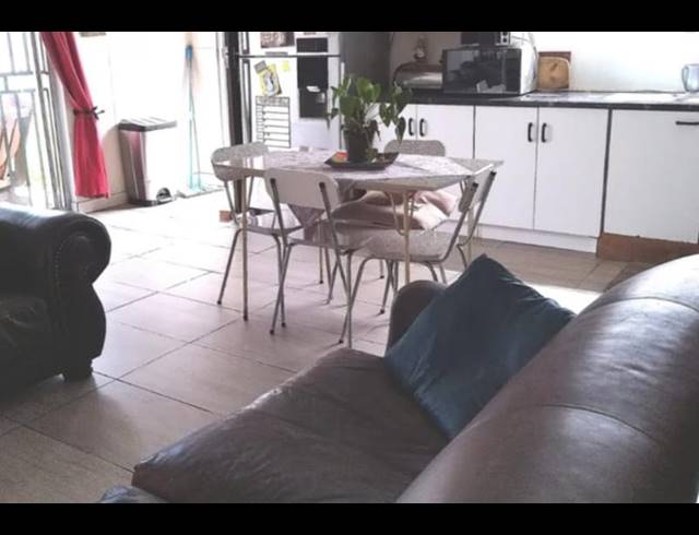 3 BEDROOM HOUSE FOR SALE IN FLORENTIA